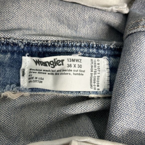 VTG Wrangler Light Wash Blue Denim Distressed Jeans USA Made 13 MWZ (34x29) - Picture 9 of 13